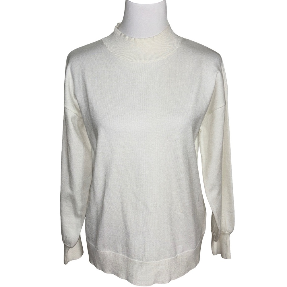 WEACZZY Boutique White Sweater